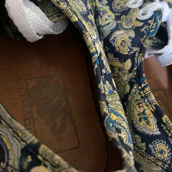 Vans Authentic Paisley Sneakers Women’s Size 6 Low Top - Picture 15 of 16